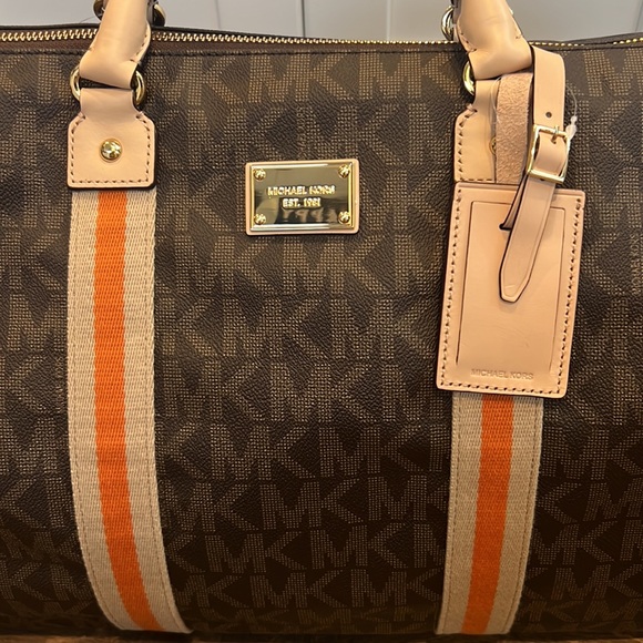 Brand new with tags Michael Kors duffel bag - Picture 2 of 8